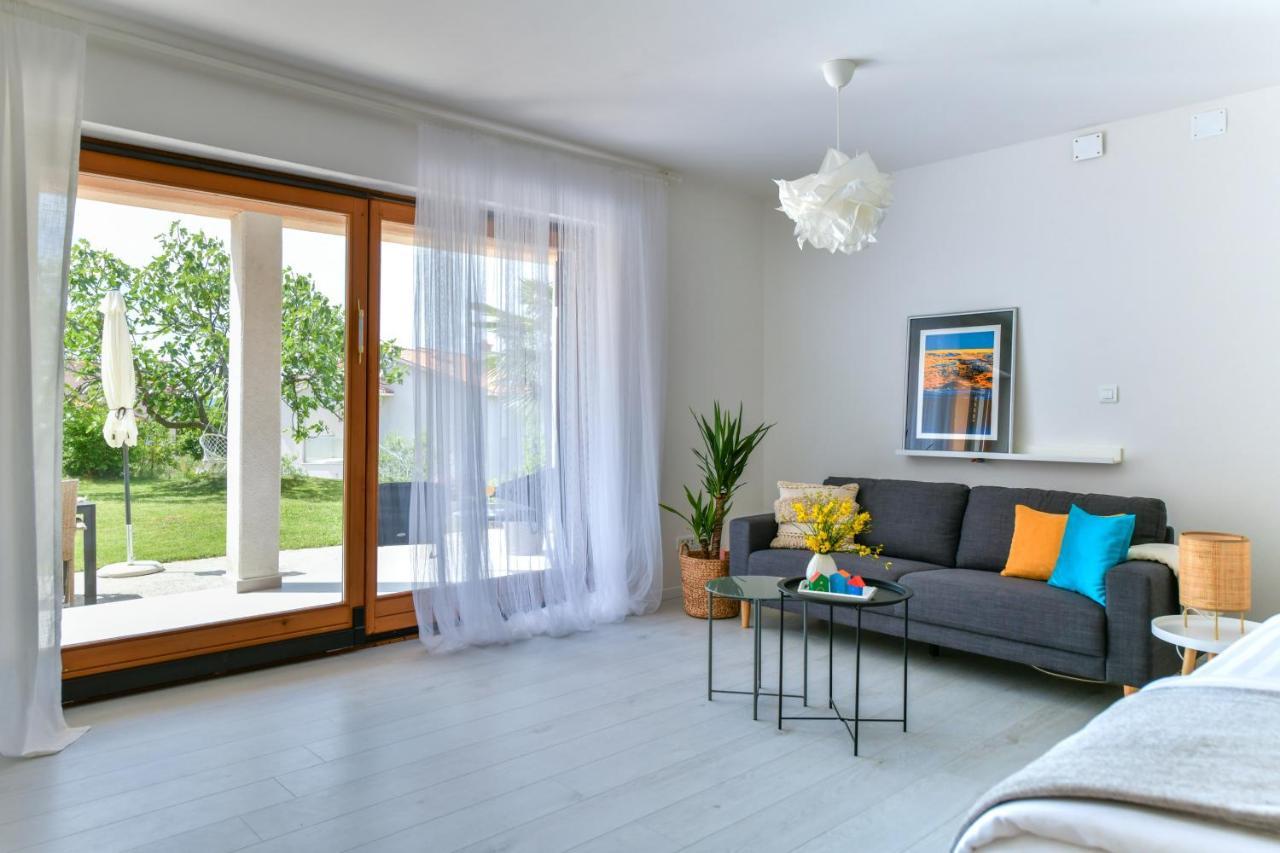 Apartment Alex Labin  Luaran gambar